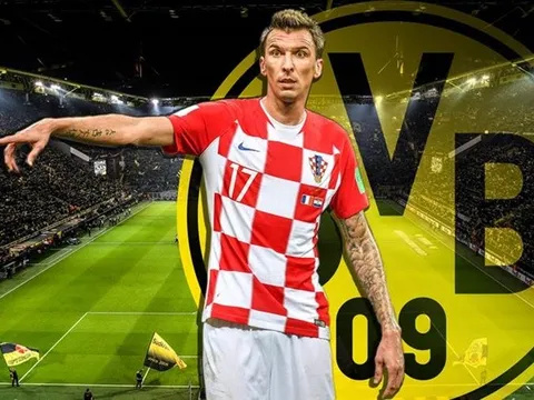 Thèm khát cựu chân sút của đại kình địch, Dortmund nhận cái kết đắng lòng