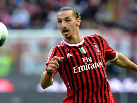 Thiếu hụt tiền đạo, CĐV Man Utd mơ về một ông lão