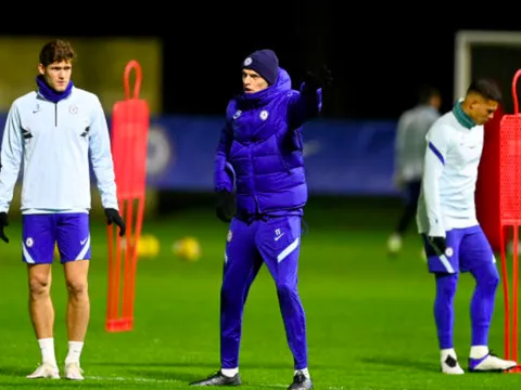 Thomas Tuchel vừa tới, lộ thái độ của cầu thủ Chelsea trên sân tập