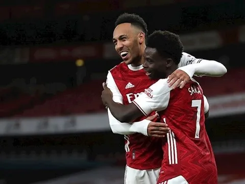 Gary Lineker chỉ ra cầu thủ 'phong độ là nhất thời, đẳng cấp là mãi mãi' của Arsenal