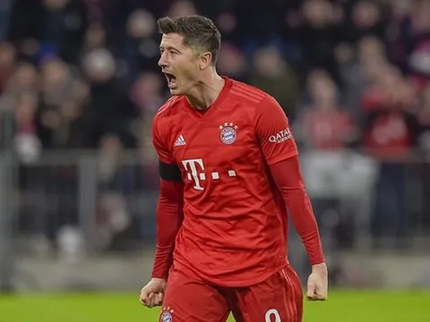Thua 1 người trên vạn người, "chân sút dát vàng" Bayern viết nên lịch sử siêu hạng