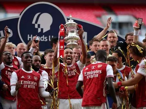 Thua Arsenal, Chelsea bị RB Leipzig 'cà khịa'