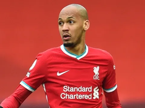 Thắng 2-0, Klopp hỏi Fabinho 1 câu