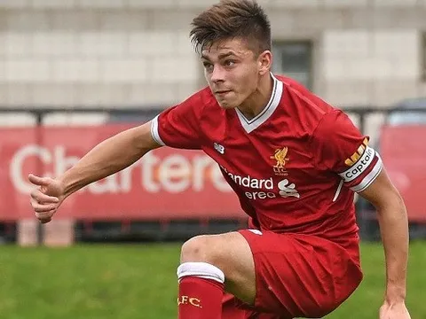 Đây, cái tên nuôi tham vọng trở thành số 2 bên cánh trái của The Kop