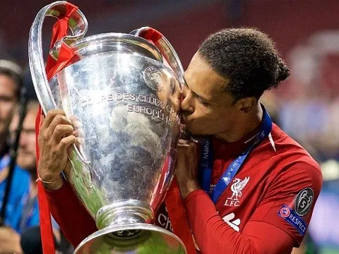 Vượt Messi, Van Dijk trở thành ứng viên sáng giá nhất cho Quả bóng vàng