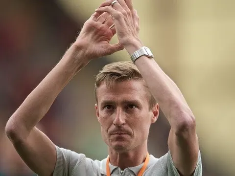 Phát biểu đầy cảm xúc của cựu cầu thủ Liverpool và Bradford