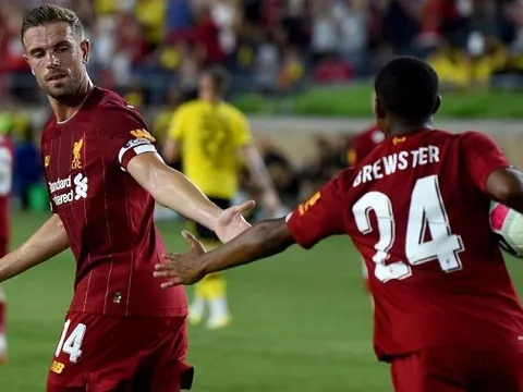 Đây, bí mật thú vị sau quả phạt đền của sao trẻ Liverpool