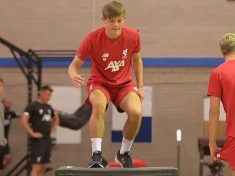 Mới tập vài buổi, ''Gerrard mới'' đã được HLV khen ngợi hết lời