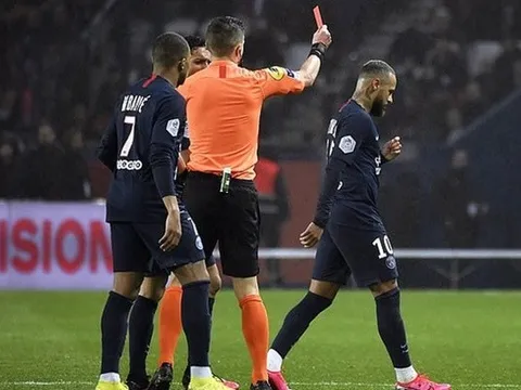 Thuyền trưởng PSG nói gì sau tấm thẻ đỏ của Neymar?