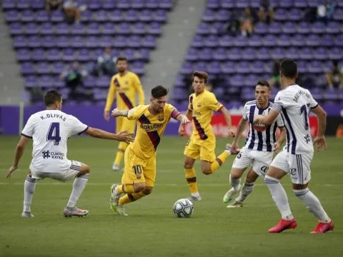 Tỉa bóng má ngoài tinh tế, Messi giữ lại hy vọng cho Barca