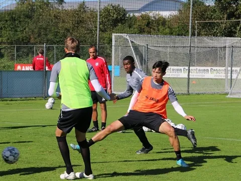 Nhà báo Hà Lan: "CĐV Việt Nam hãy kiên nhẫn chờ đợi Văn Hậu ra sân"