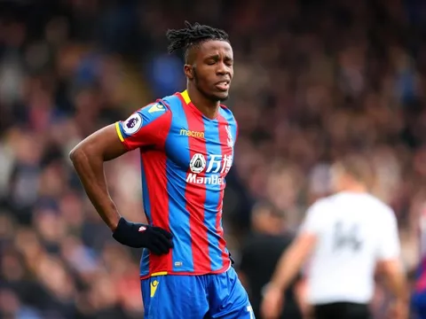 Tiền vệ Arsenal không ngại việc phải cạnh tranh vị trí với Wilfried Zaha
