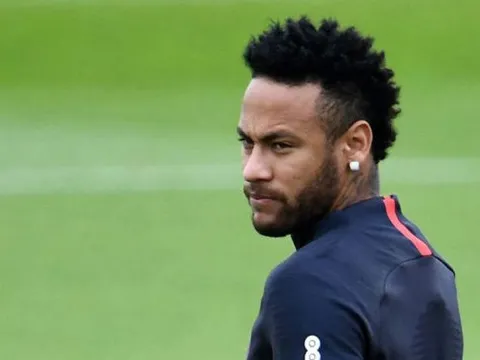 Tiết lộ: Cha Neymar từng gọi điện "cầu cứu" Real Madrid