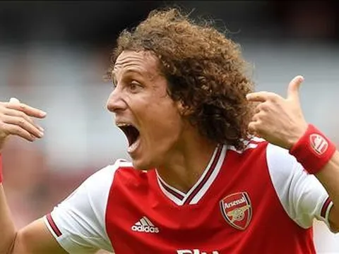 Tiết lộ: Lampard điên tiết, cãi nhau to với Luiz trước khi tống sang Arsenal