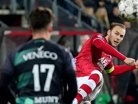 Tìm Carrick mới, Man Utd hãy đến AZ Alkmaar