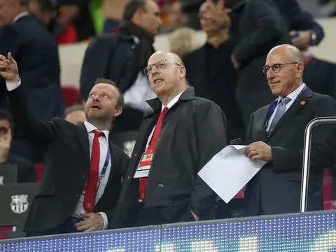 Tin buồn cho CĐV Man Utd, nhà Glazers vẫn tín nhiệm Ed Woodward