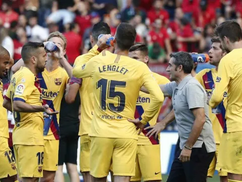 Tình hình căng thẳng, HLV Valverde vẫn dành "đặc ân" cho cầu thủ Barca