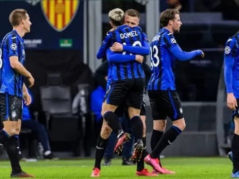 “40.000 người đã hôn nhau trong trận đấu ở Champions League đó”