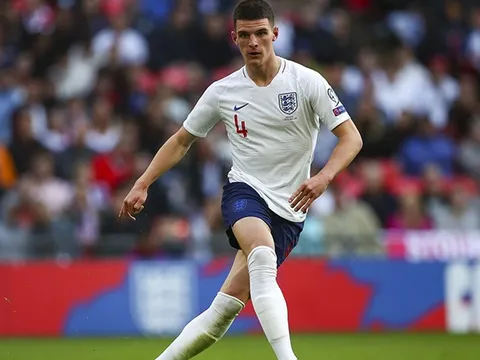 "Tôi có thể thấy mục tiêu 90 triệu bảng chơi cho Man Utd"