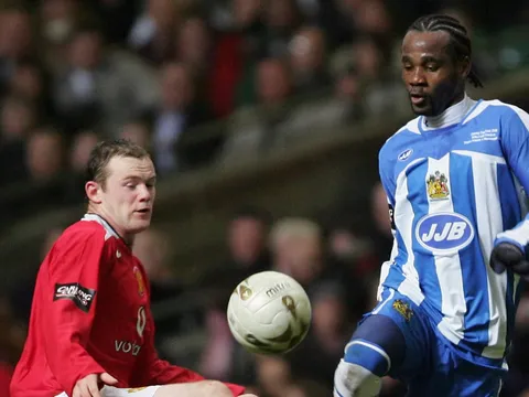 "Tôi đã gia nhập Man United nếu không phạm phải sai lầm đó"