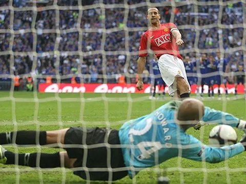 "Tôi đã khóc sau khi đánh bại Man Utd"