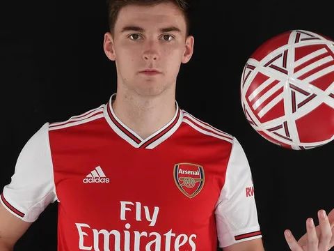 "Tôi đang ở công viên thì nhận được cuộc gọi tức tốc tới Arsenal"