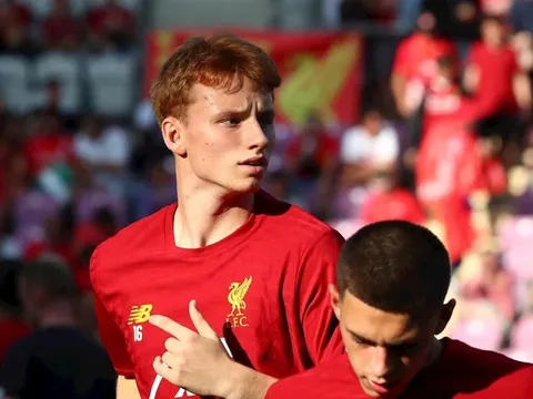 "Tôi học hỏi nhiều nhất từ Van Dijk"