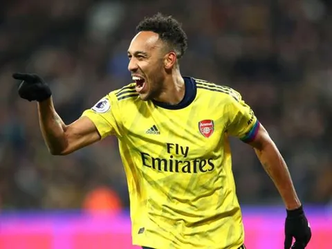 "Tôi không quan tâm, cầu thủ Arsenal ấy xứng đáng với mức lương đó"