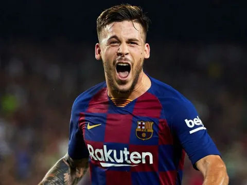 "Tôi không xứng đáng bị Barcelona đối xử như thế"