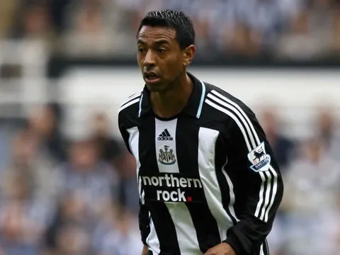 "Tôi từ chối Liverpool để đến Newcastle"