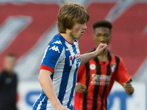 Tống được "kẻ nổi loạn", Liverpool đã tìm được sự thay thế