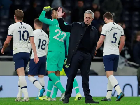 Tottenham đại chiến MU: Chiến dịch giải cứu Mourinho