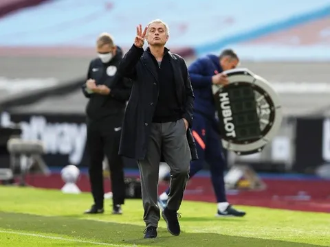 Jose Mourinho đã nhận được 'tối hậu thư' từ thượng tầng Tottenham