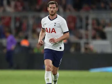 Bị Pochettino lạnh nhạt, "lá chắn thép" trên đường tới Bundesliga