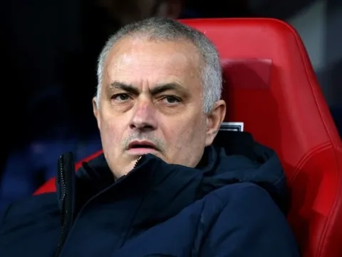 Tottenham thua thảm, Mourinho liền tuyên bố quá sốc