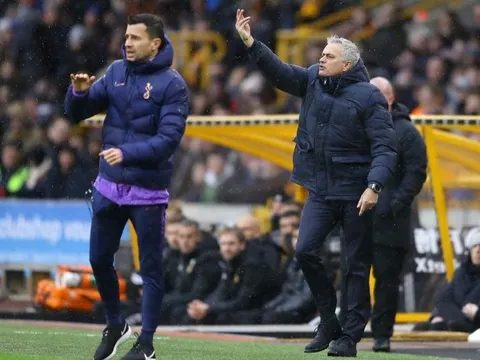 "Tottenham vẫn đang theo sát tiền đạo Chelsea"