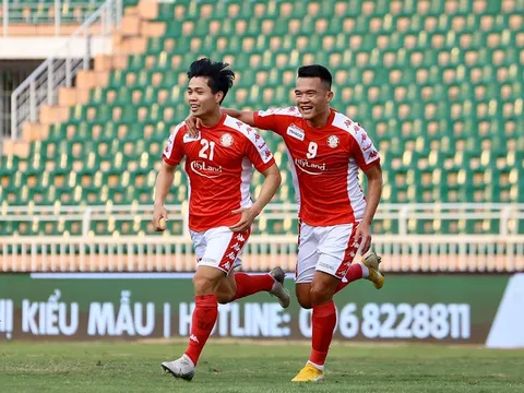 TP.HCM dẫn đầu V-League, tướng Chung nói lời gan ruột về Công Phượng