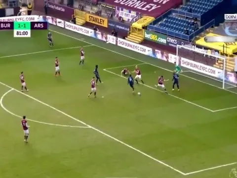 Trách VAR, Nicolas Pepe nên trách luôn chính mình