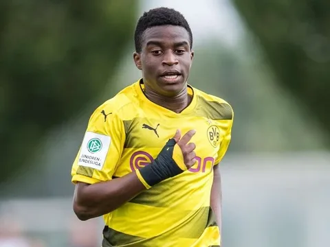 Tránh mất một tài năng, Dortmund muốn trói chân thần đồng sinh năm 2004