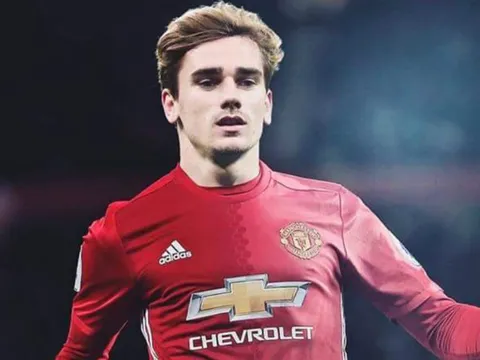 Trao áo số 7 cho Griezmann, Man United chuẩn bị "hạ bệ" Pogba?