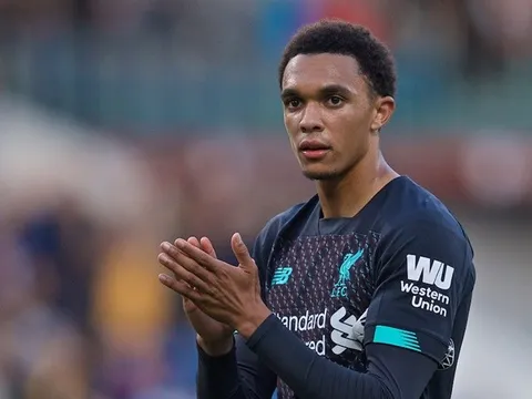 Đang trên đỉnh, 'máy tạt' Liverpool gửi lời tuyên chiến cả châu Âu