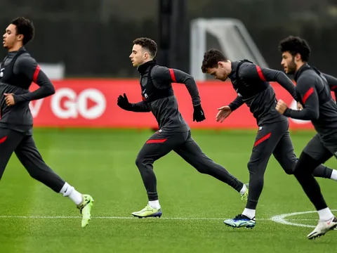 Trong cơn bĩ cực, Liverpool đón 2 cú hích quá lớn trở lại