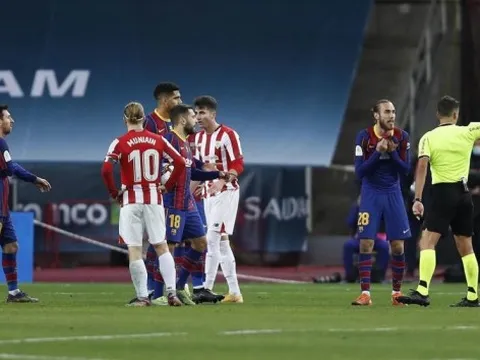 Trọng tài đuổi Messi bị kêu gọi truy cứu trách nhiệm