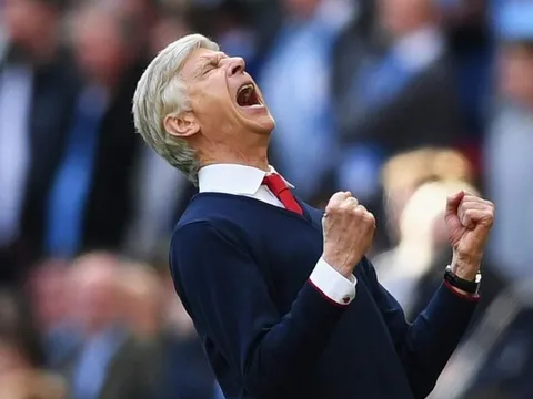 'Trùm cuối' ra mặt, công khai bảo kê Wenger cách mạng rung chuyển làng túc cầu