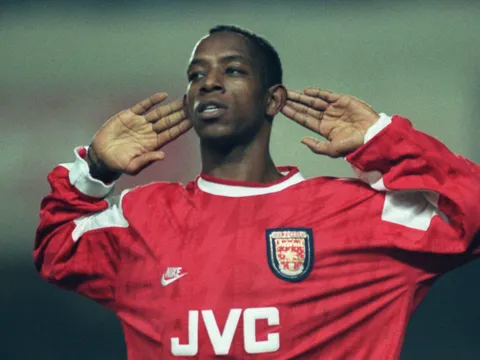 Trước khi Wenger đến, huyền thoại Arsenal suýt gia nhập Chelsea