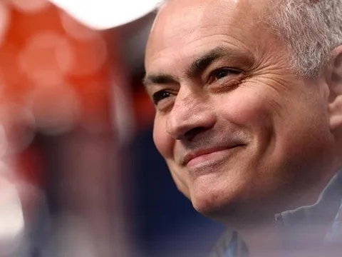 Truyền thông Anh khẳng định, "khẩu pháo" của Mourinho vẫn hạnh phúc