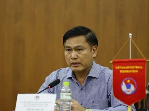 Từ chối nhóm "đội sổ", VFF lệnh không dừng V-League