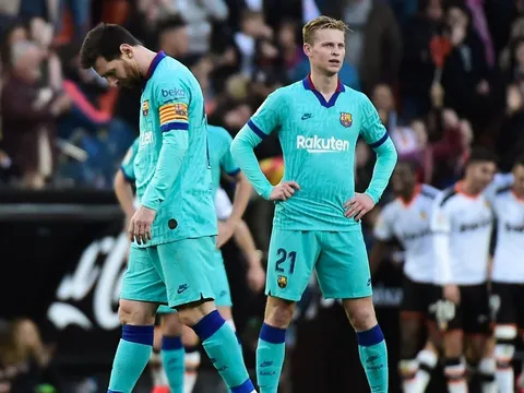 "Bom tấn" đang lạc lối trong vũng lầy tại Barca