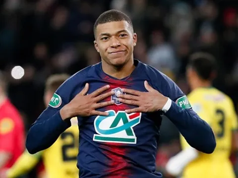 'Gia hạn với Mbappe? Tôi không thể hứa điều gì cả!'