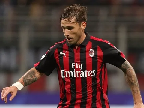 Tuyến giữa bất ổn, AC Milan vẫn muốn đẩy "người thừa" ra đường